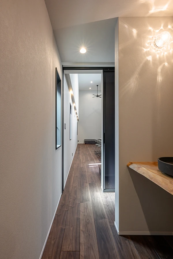 7ARC（セブンアーク）の施工実績｜大阪市大正区に建てた注文住宅の廊下