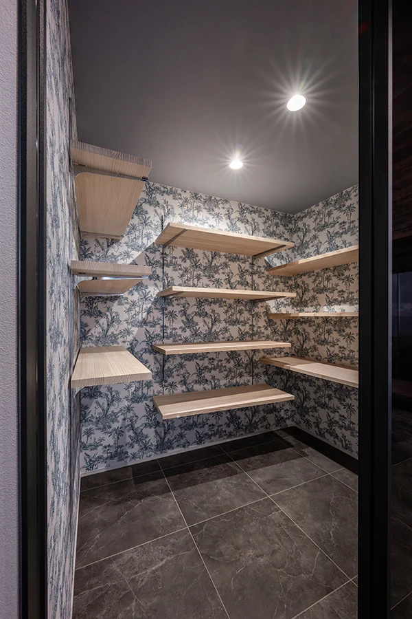 7ARC（セブンアーク）の施工実績｜大阪市大正区に建てた注文住宅のパントリー