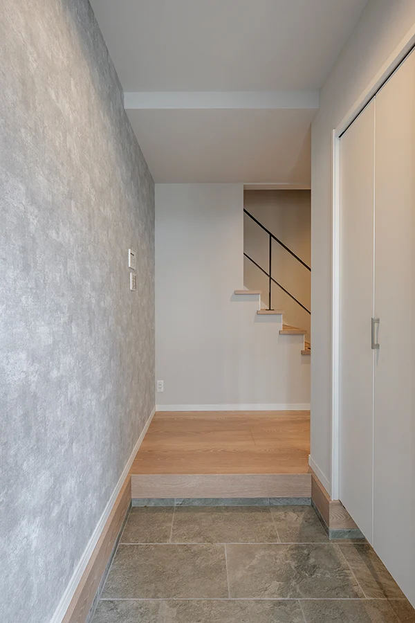 7ARC（セブンアーク）の施工実績｜大阪府堺市北区に建てた注文住宅の玄関