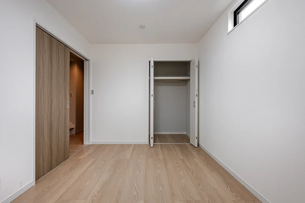 7ARC（セブンアーク）の施工実績｜大阪府堺市北区に建てた注文住宅の洋室