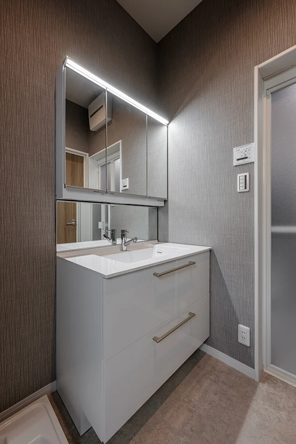 7ARC（セブンアーク）の施工実績｜大阪府堺市北区に建てた注文住宅の洗面室