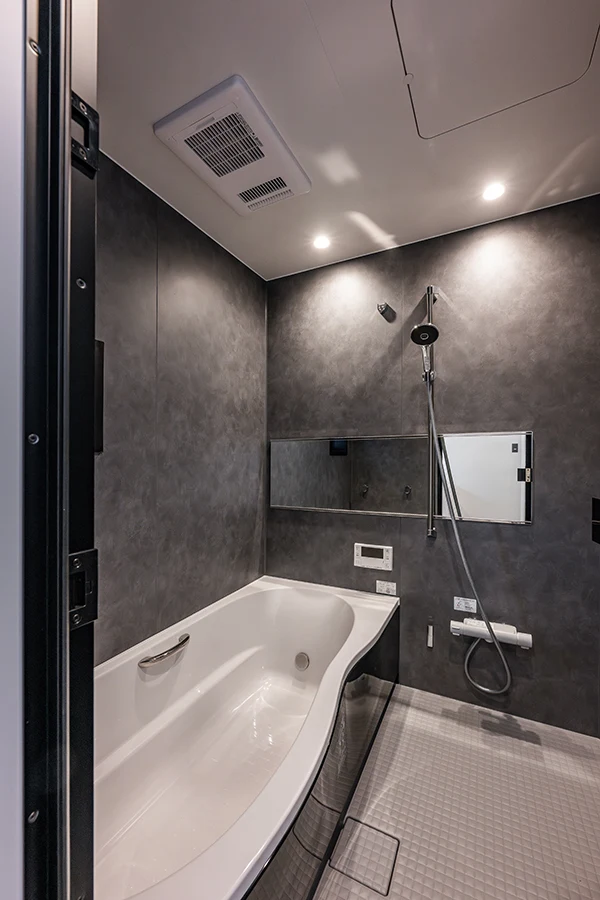 7ARC（セブンアーク）の施工実績｜大阪府寝屋川市に建てた注文住宅の浴室