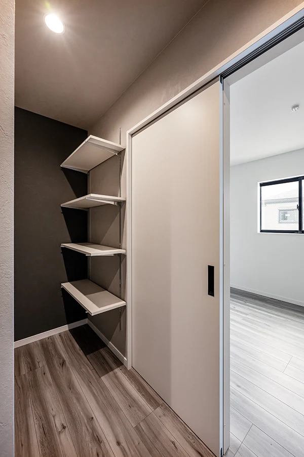 7ARC（セブンアーク）の施工実績｜大阪府寝屋川市に建てた注文住宅のクローゼット