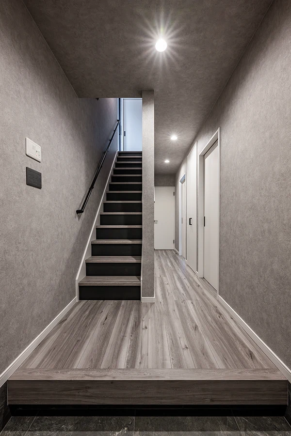 7ARC（セブンアーク）の施工実績｜大阪府寝屋川市に建てた注文住宅の廊下