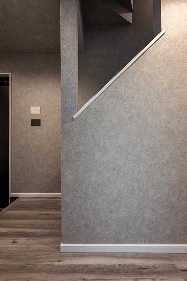 7ARC（セブンアーク）の施工実績｜大阪府寝屋川市に建てた注文住宅の廊下