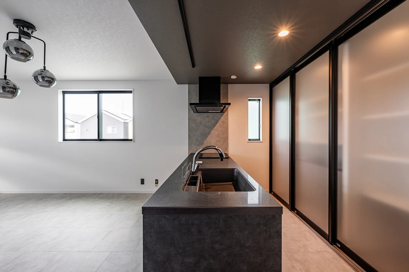 7ARC（セブンアーク）の施工実績｜大阪府寝屋川市に建てた注文住宅のキッチン