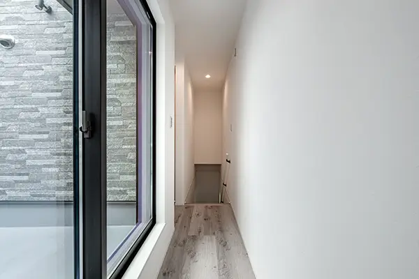 大阪市平野区の新築注文住宅　廊下｜7ARC施工事例