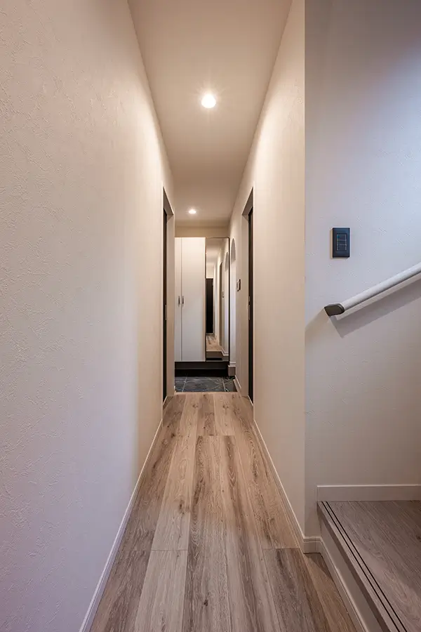 東大阪市の新築注文住宅　廊下｜7ARC施工事例