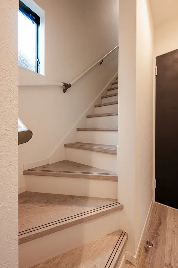 東大阪市の新築注文住宅　廊下｜7ARC施工事例