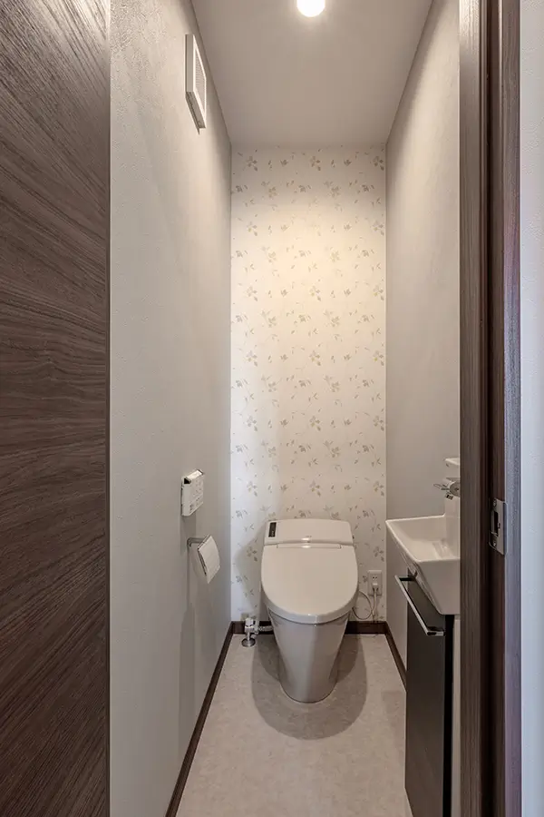 東大阪市の新築注文住宅　トイレ｜7ARC施工事例