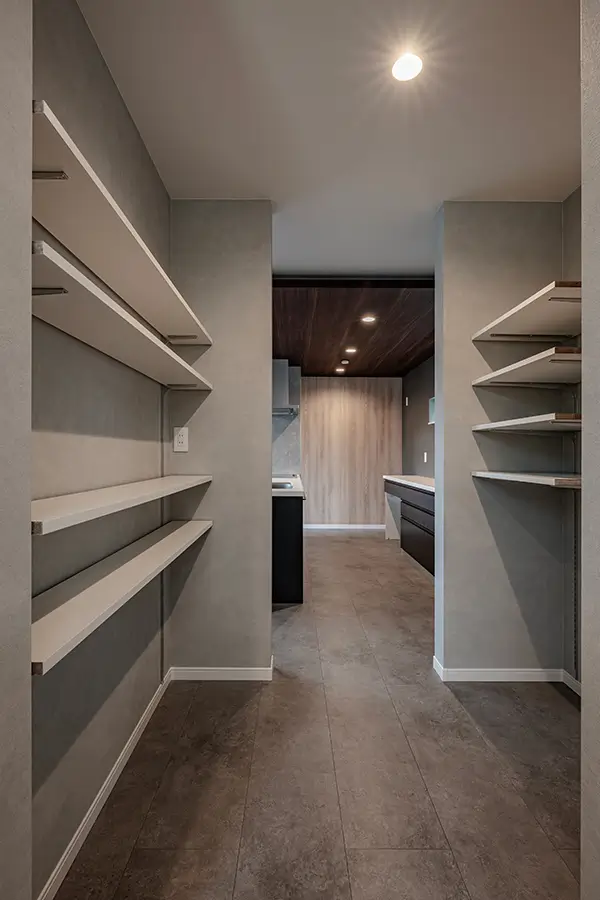 八尾市の新築注文住宅　パントリー｜7ARC施工事例