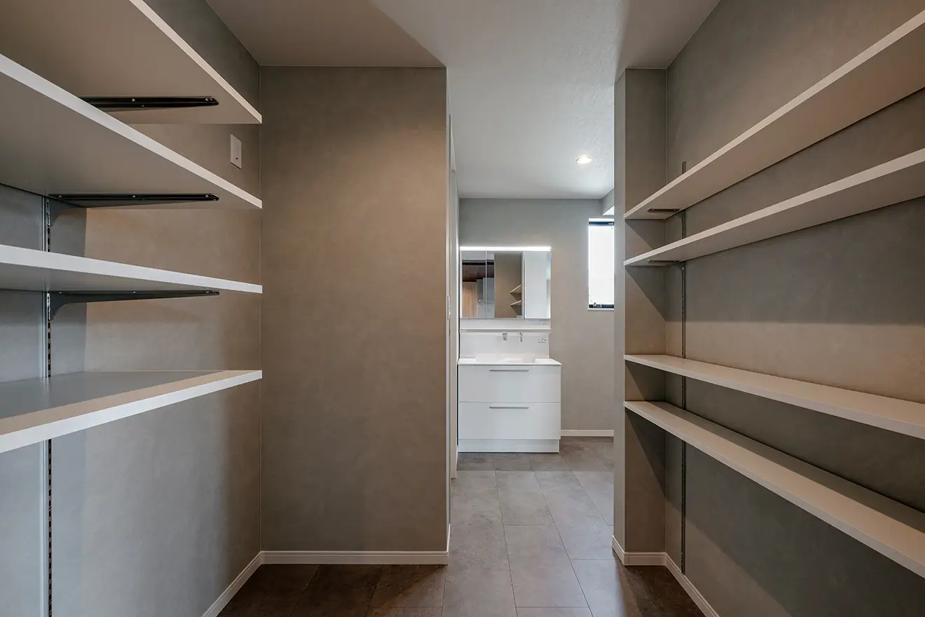 八尾市の新築注文住宅　パントリー｜7ARC施工事例