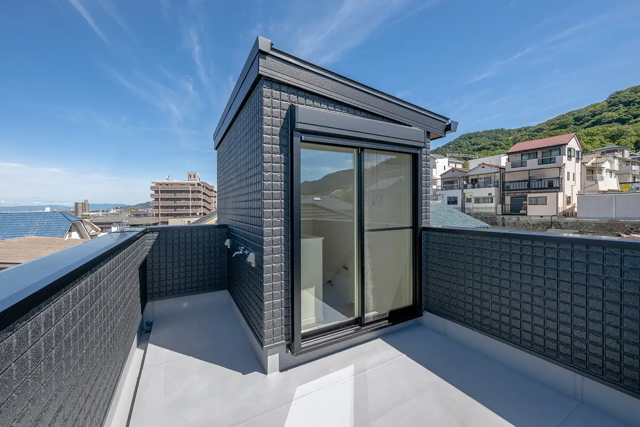 東大阪市の新築注文住宅　バルコニー｜7ARC施工事例