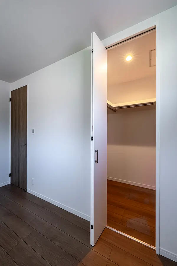 東大阪市の新築注文住宅　クローゼット｜7ARC施工事例