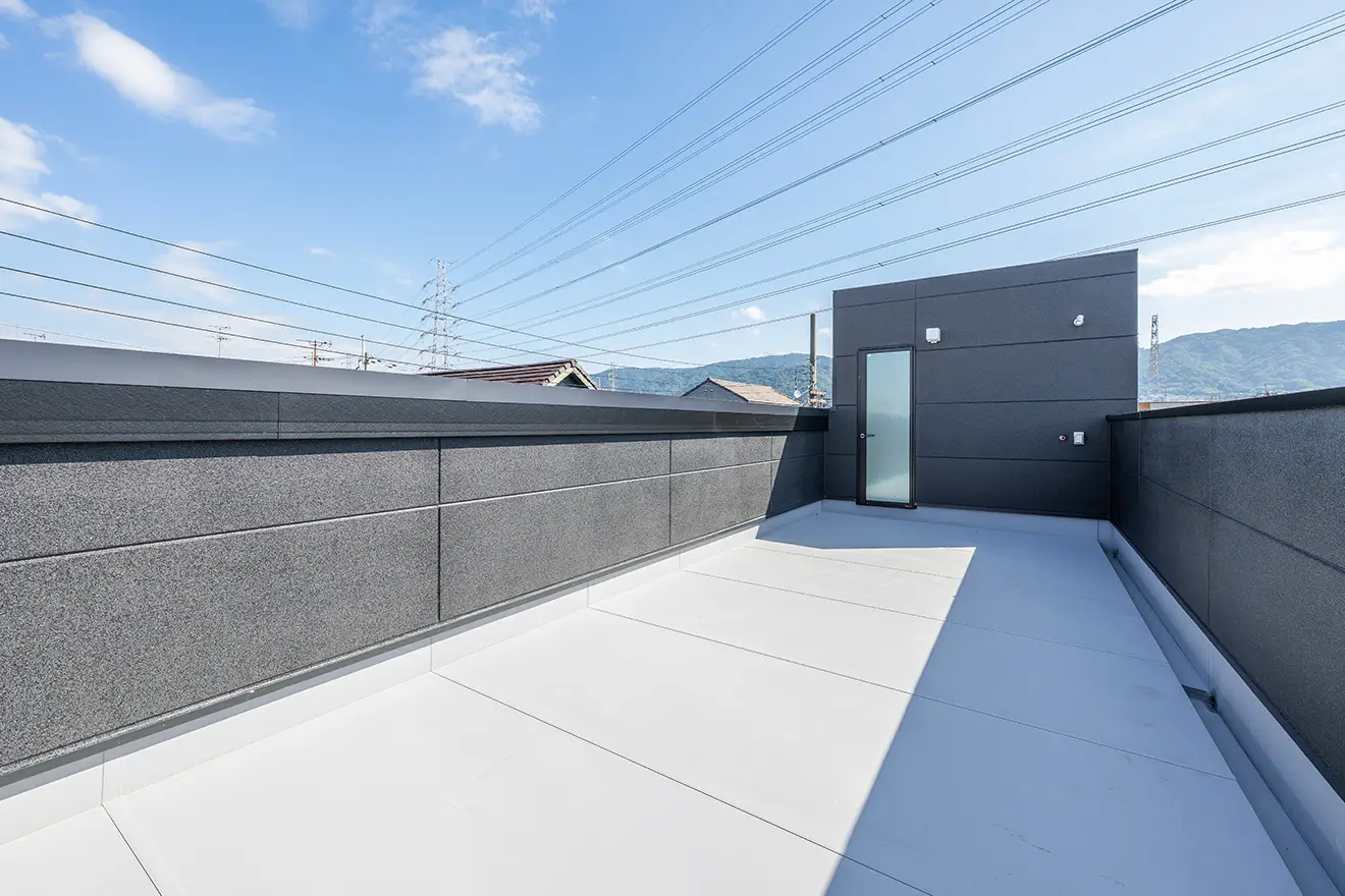 東大阪市の新築注文住宅　バルコニー｜7ARC施工事例