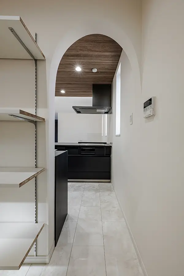 東大阪市の新築注文住宅　パントリー｜7ARC施工事例